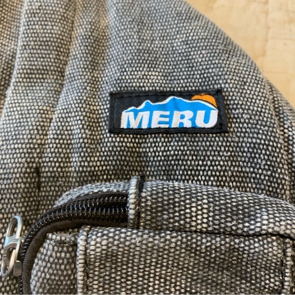 Meru sling bag - Picture 6 of 8